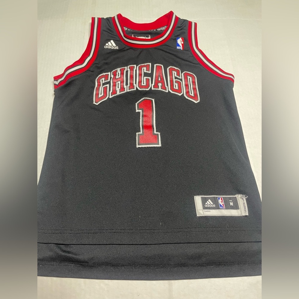 Adidas Chicago Bulls #1 Black NBA Jersey — Size m youth‎